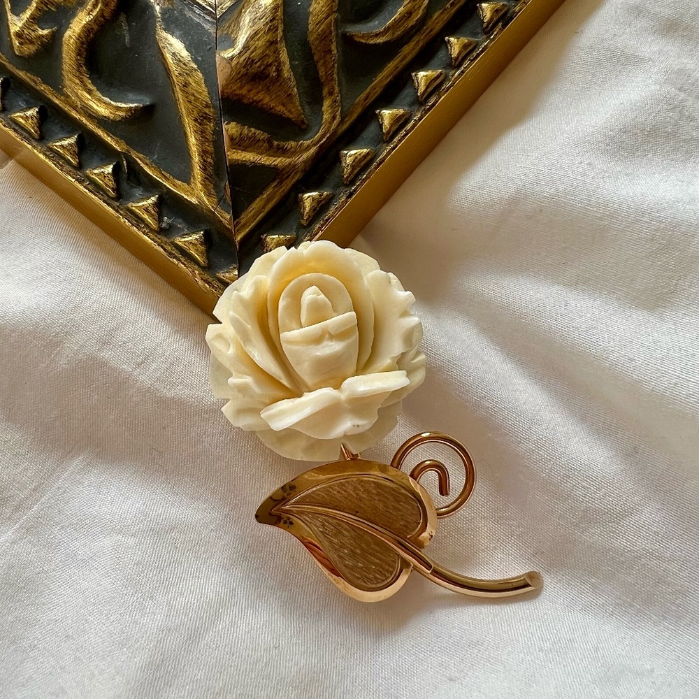 Antiqued Victorian Ivory Rose Gold Finish Brooch